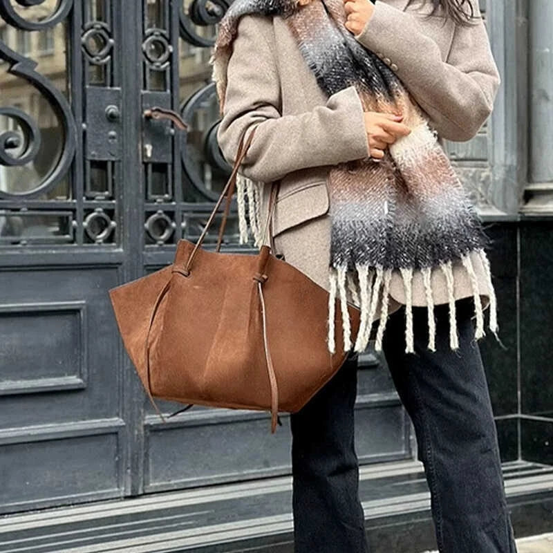 Auria Verona Tote
